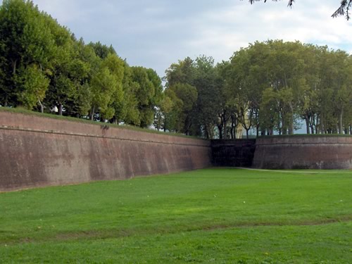 le mura di Lucca